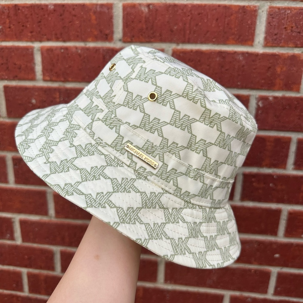 Michael Kors purse and bucket hat - Picture 4 of 7